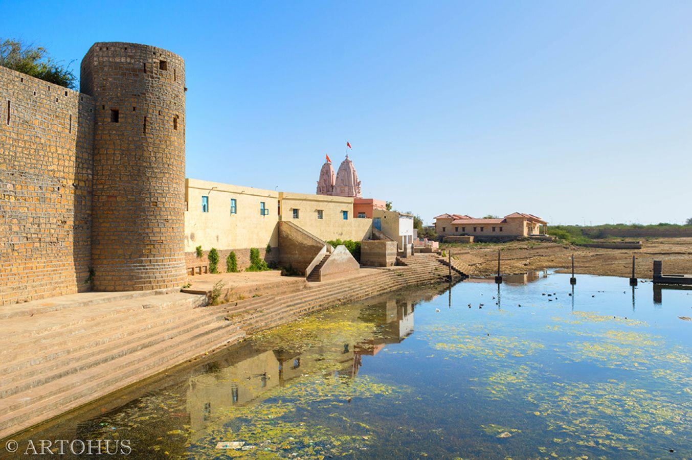 Narayan Sarovar Kutch