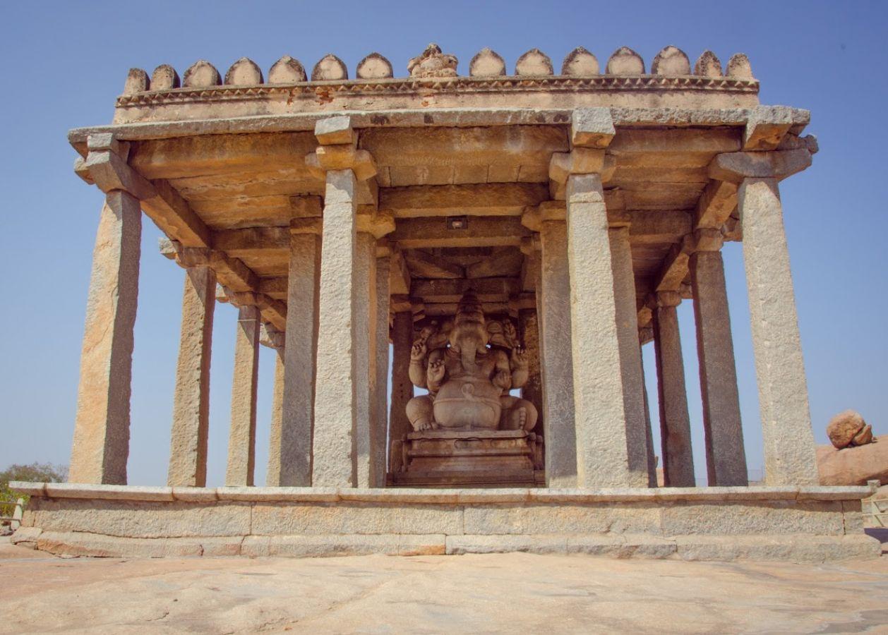 Saasivekaalu Ganesha Hampi