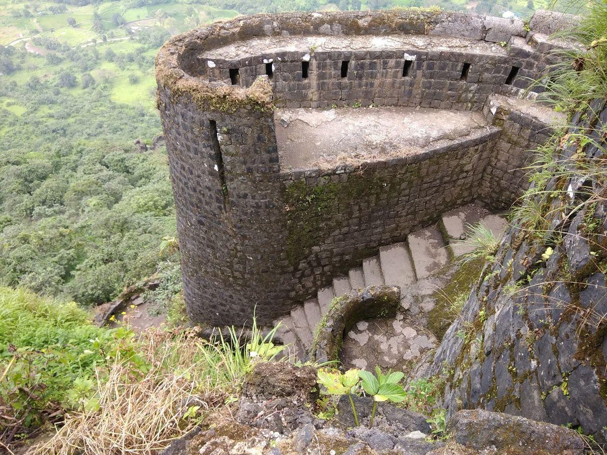 Tikona Fort Pune