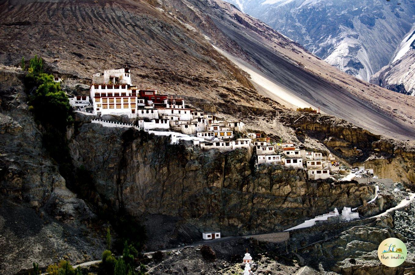 Diskit Gompa / Diskit Monastery Leh