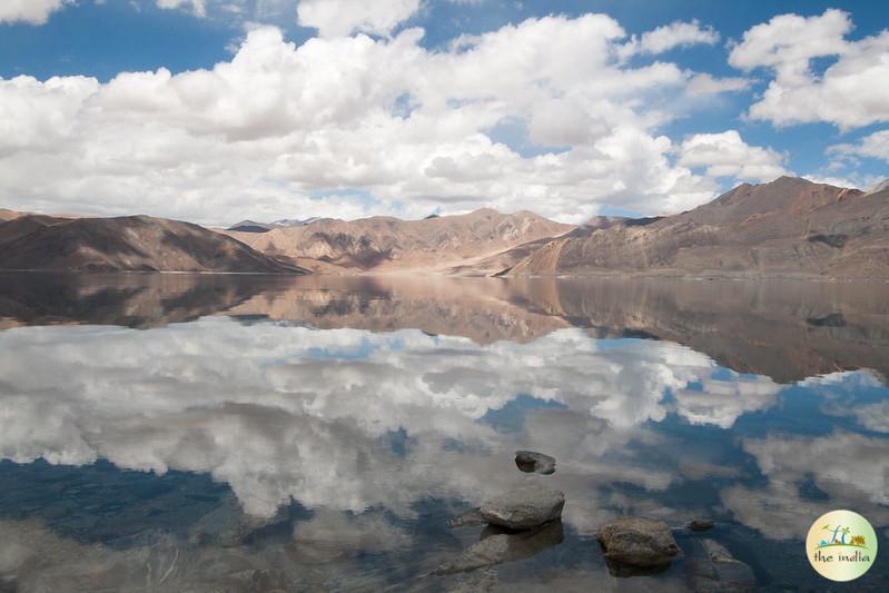 Pangong Tso (Pangong Lake) Leh