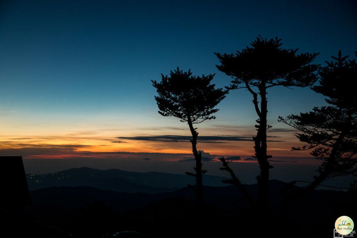 Sandakphu Trek Darjeeling