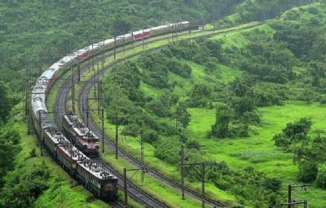 india scenic train journey